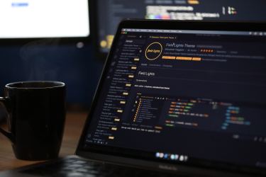 Mengapa Text Editor VS Code Sangat Populer di Kalangan Programmer?